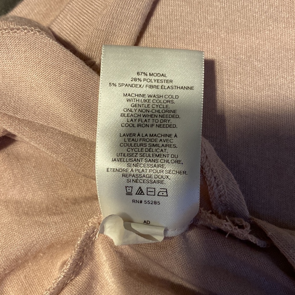 Express One Eleven Women’s V Neck Long Sleeve shirt Medium Like New - Picture 4 of 5